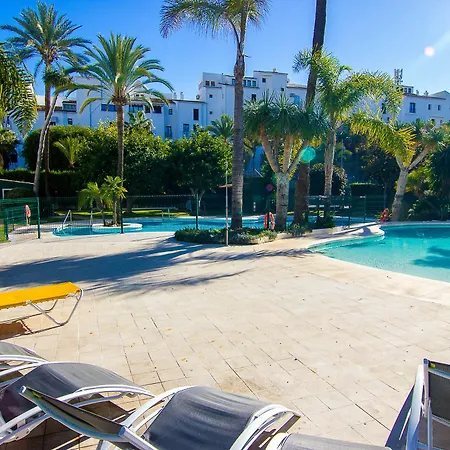 아파트 Oleholidays Jardines Del Puerto 마르베야