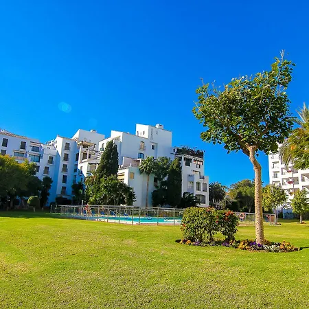 아파트 Oleholidays Jardines Del Puerto 마르베야
